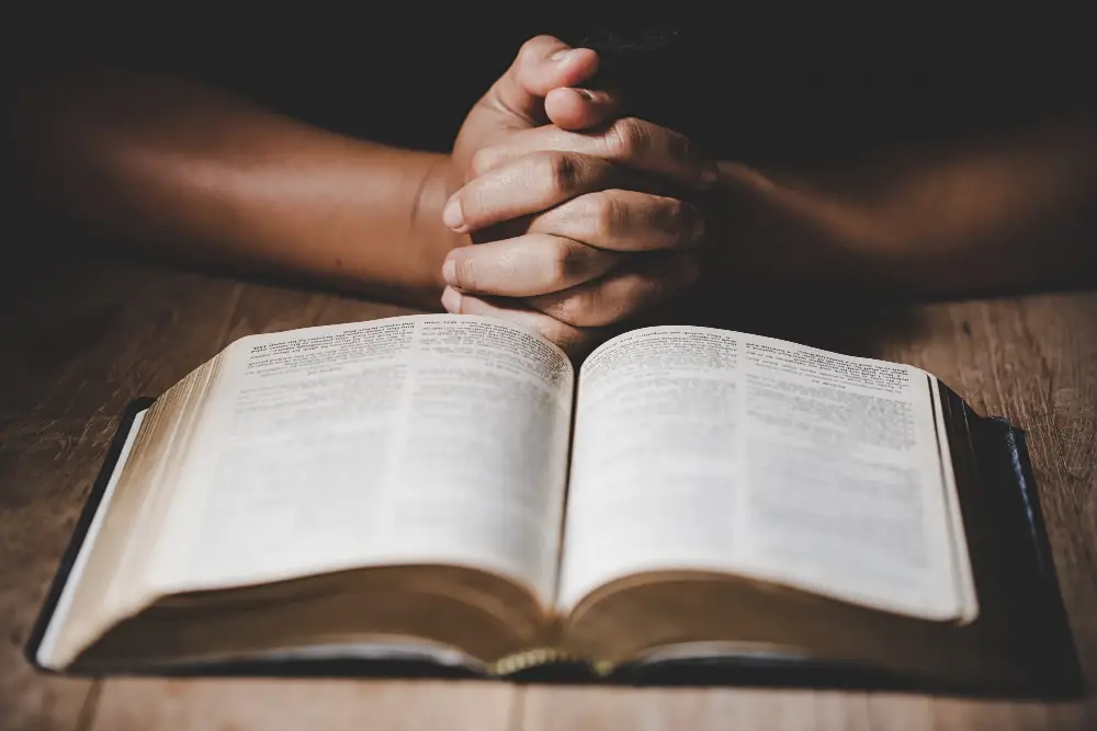 The-Holy-Bible-christian-life-crisis-prayer-god